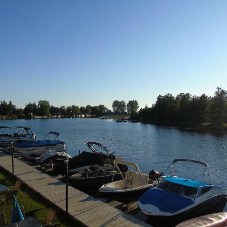 Kit Wat Motel & Marina Sauble Beach Εξωτερικό φωτογραφία
