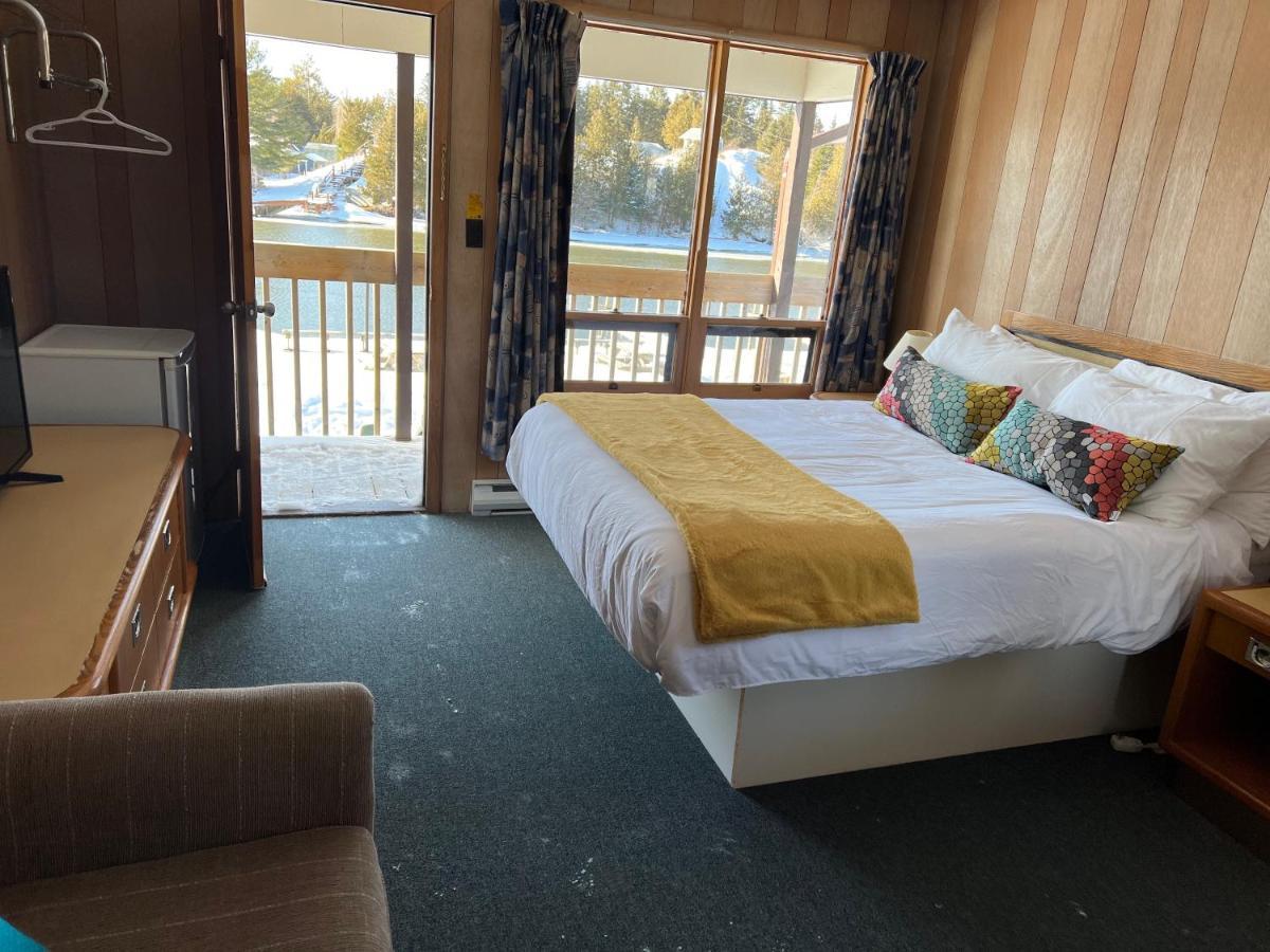 Kit Wat Motel & Marina Sauble Beach Εξωτερικό φωτογραφία