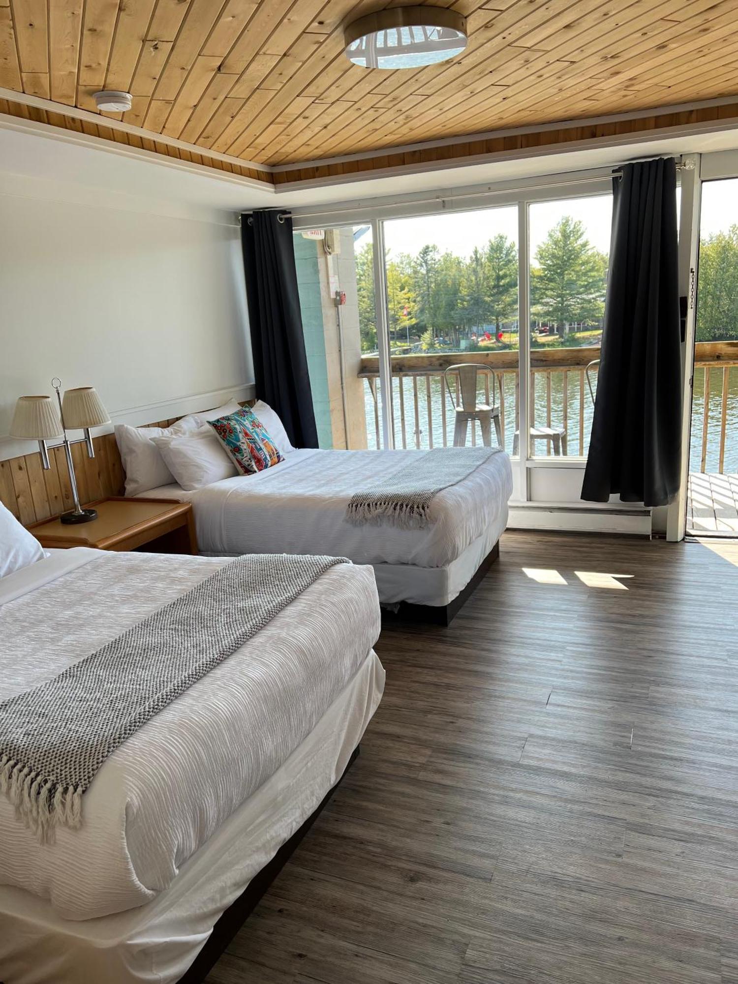 Kit Wat Motel & Marina Sauble Beach Εξωτερικό φωτογραφία