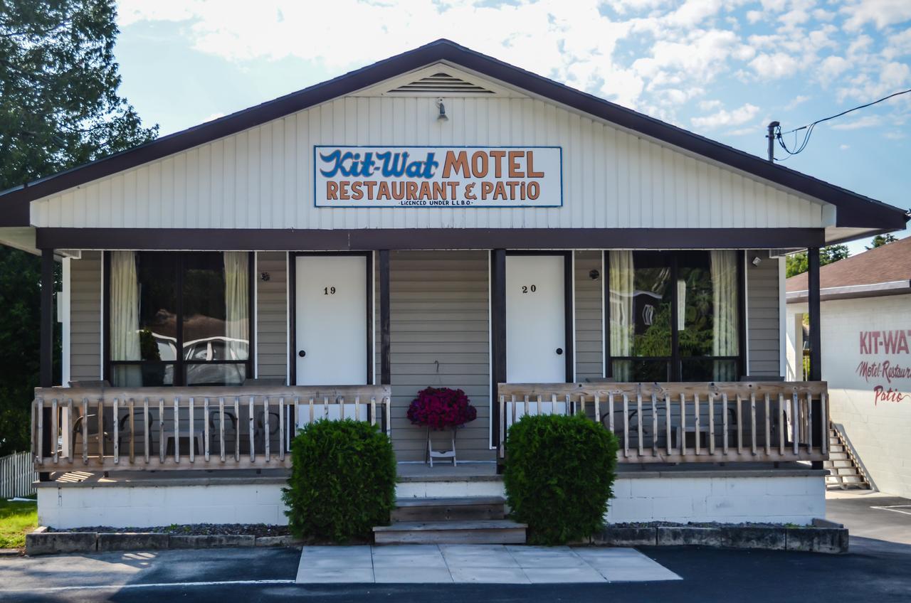 Kit Wat Motel & Marina Sauble Beach Εξωτερικό φωτογραφία