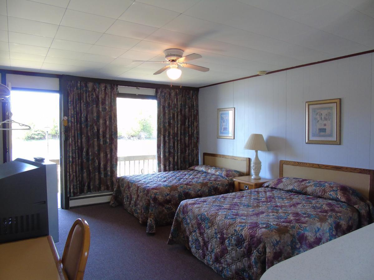 Kit Wat Motel & Marina Sauble Beach Εξωτερικό φωτογραφία