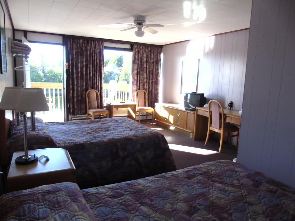 Kit Wat Motel & Marina Sauble Beach Εξωτερικό φωτογραφία