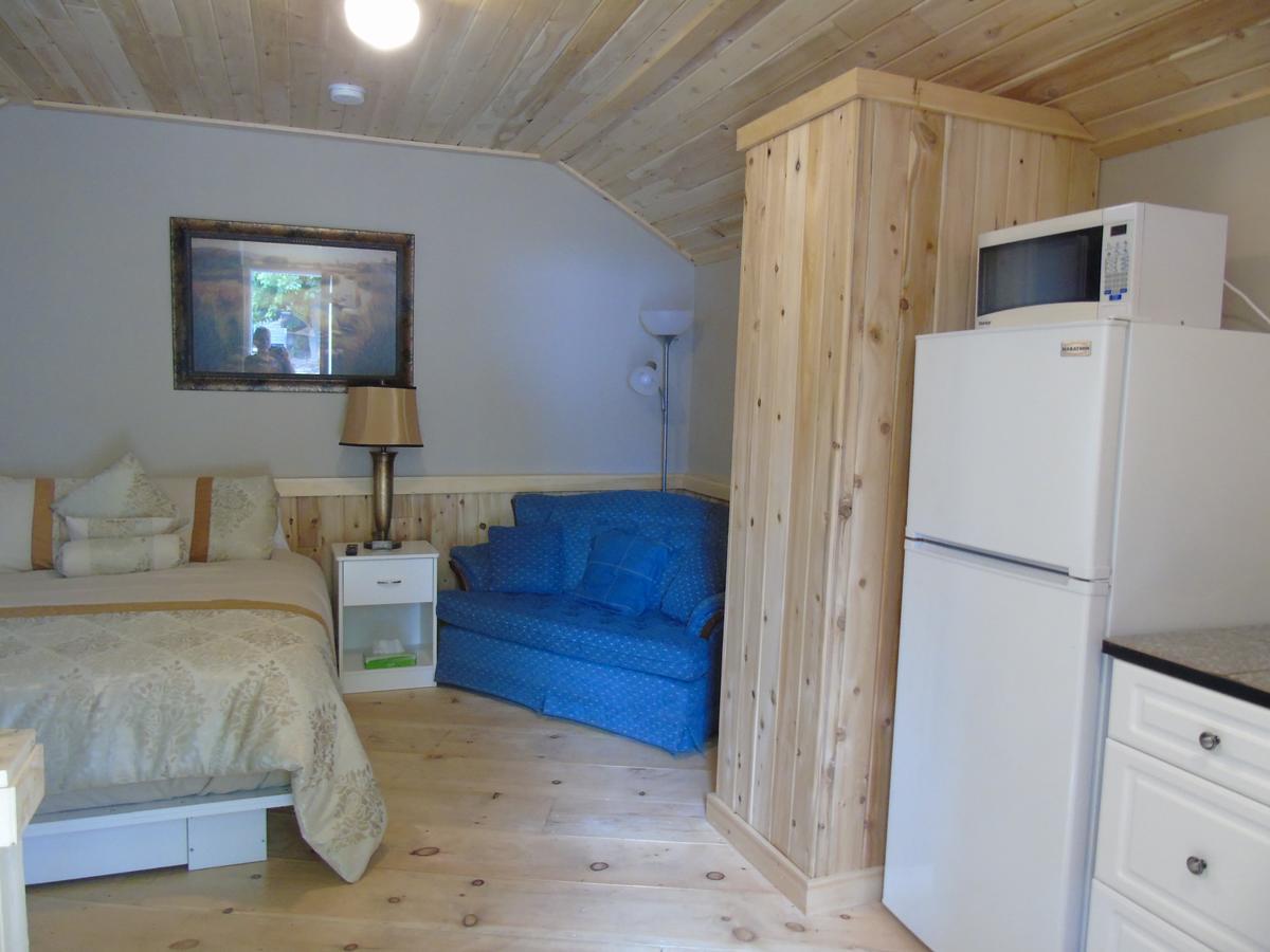 Kit Wat Motel & Marina Sauble Beach Εξωτερικό φωτογραφία