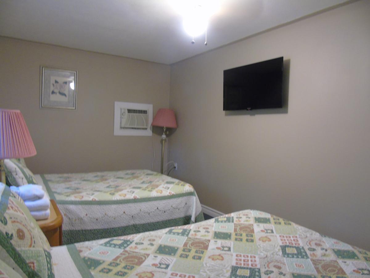 Kit Wat Motel & Marina Sauble Beach Εξωτερικό φωτογραφία